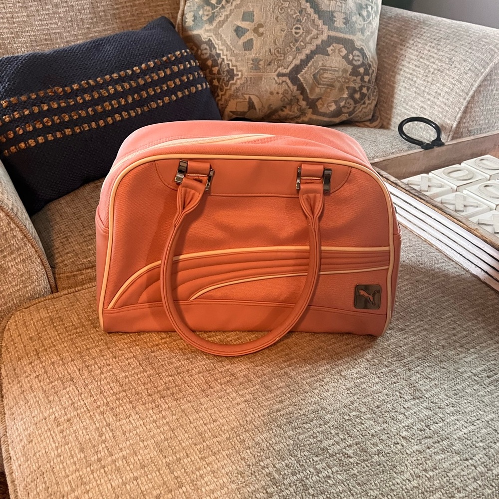 Puma med / large purse or bag